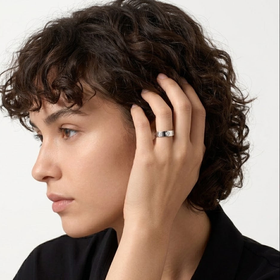 AV Amour Ring 3 Diamonds - (White Gold)