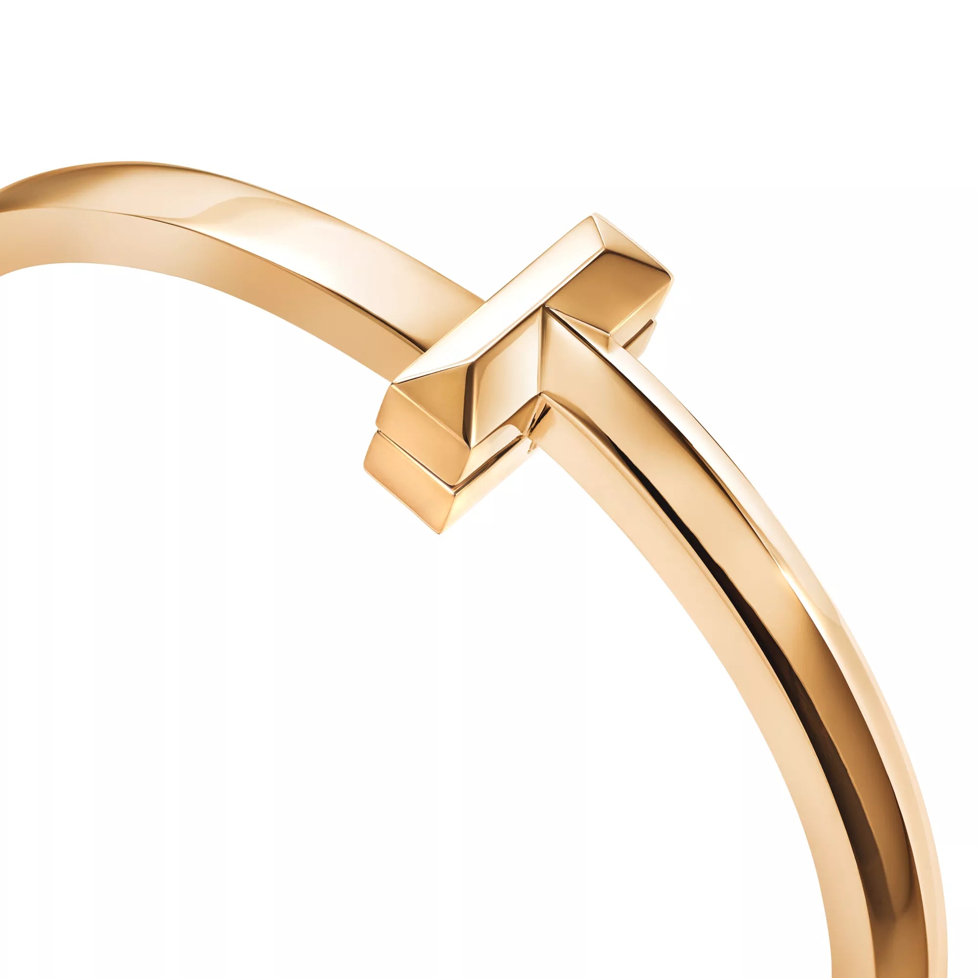 AV T Bracelet - T1 Wide Hinged Bangle in Yellow Gold