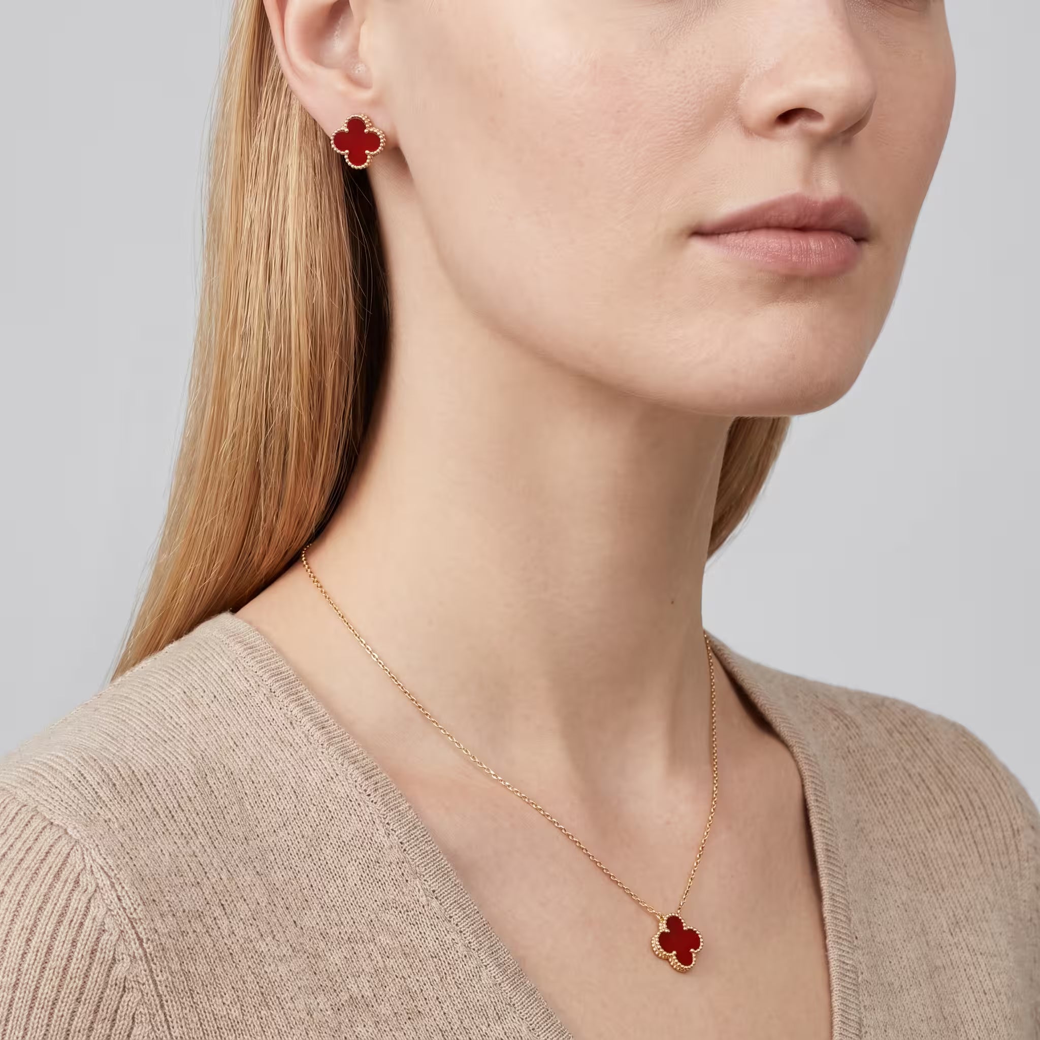 AV four leaf clover necklace