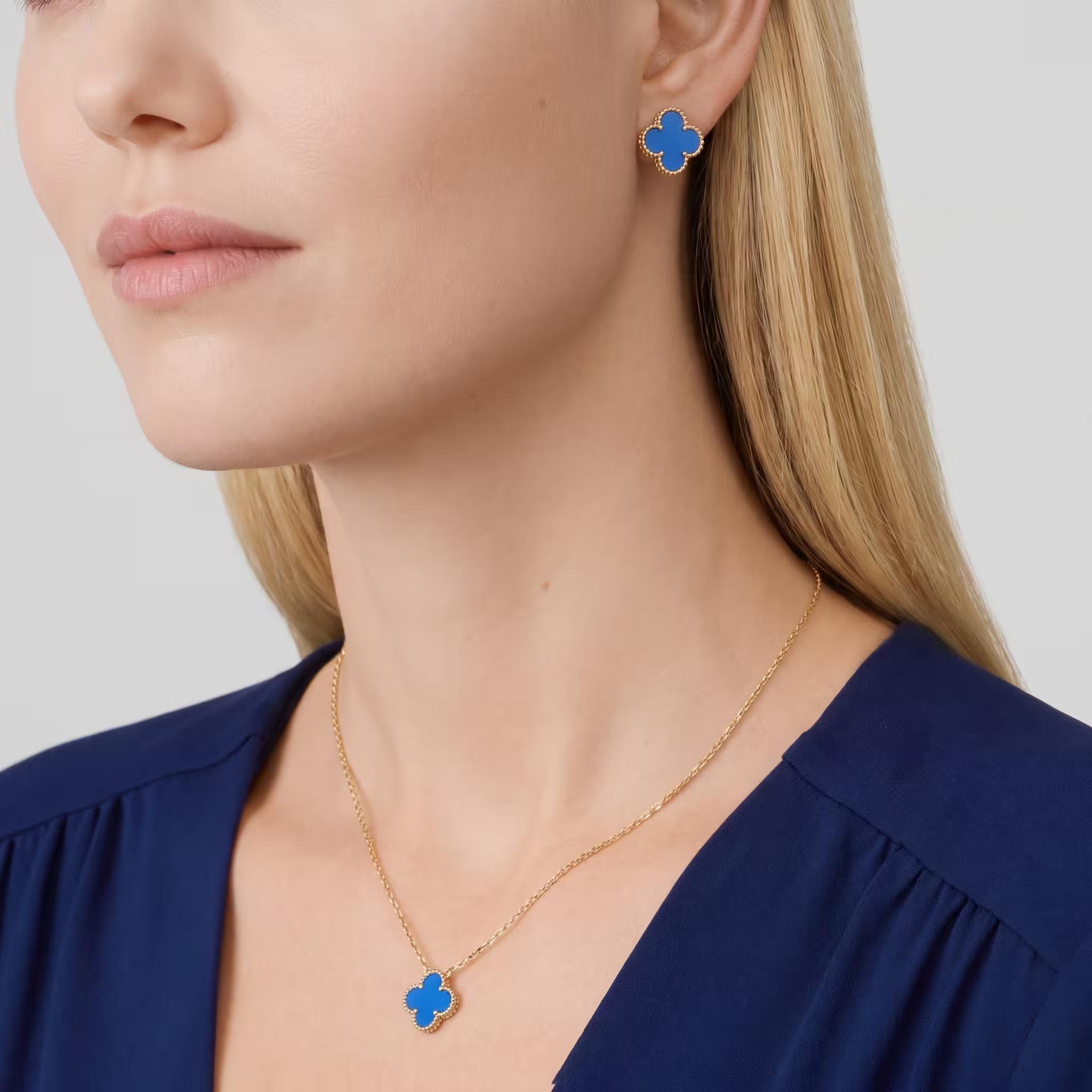AV four leaf clover necklace