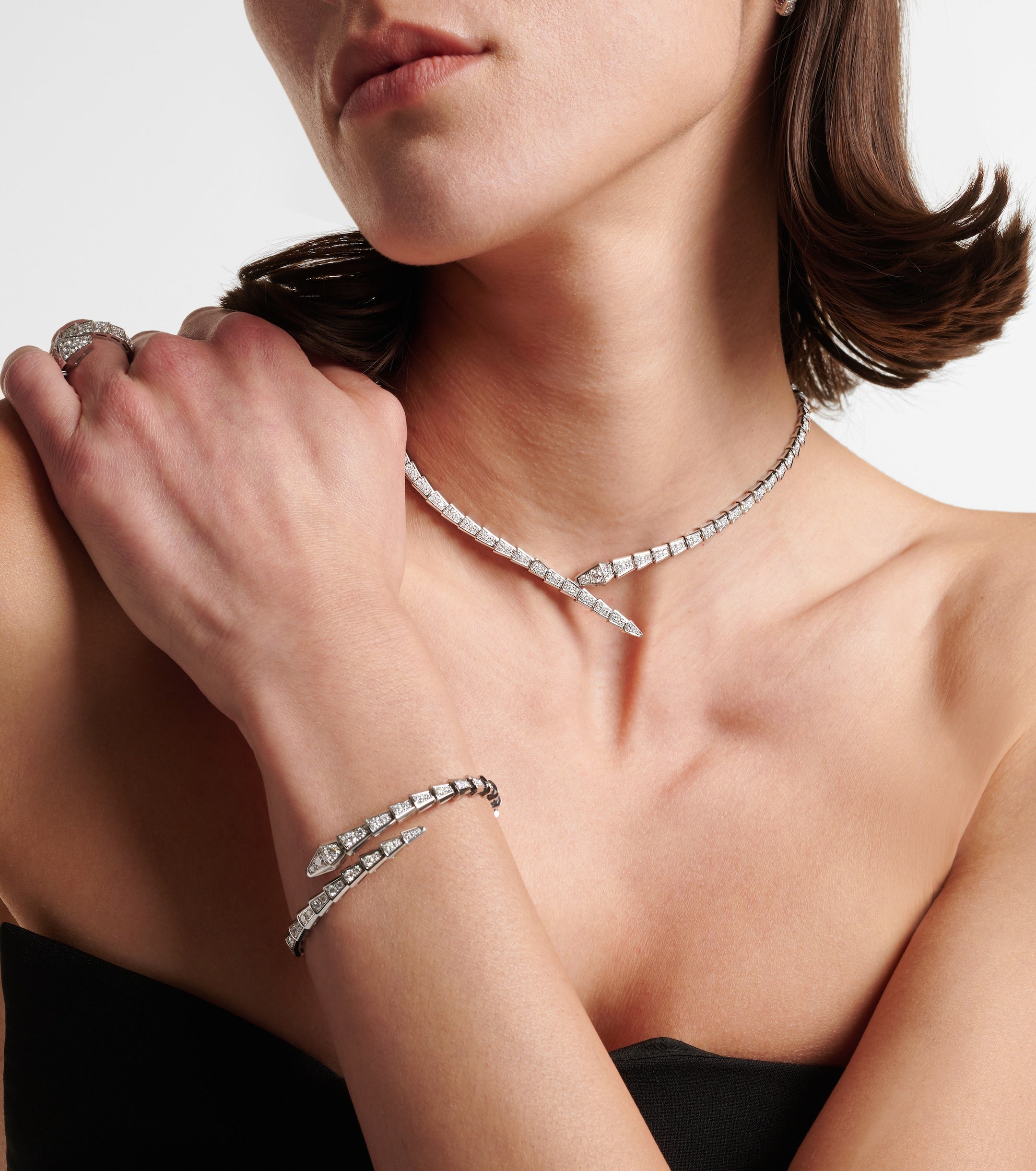 AV Viper Essence Necklace — Full Pavé Diamond (White Gold)
