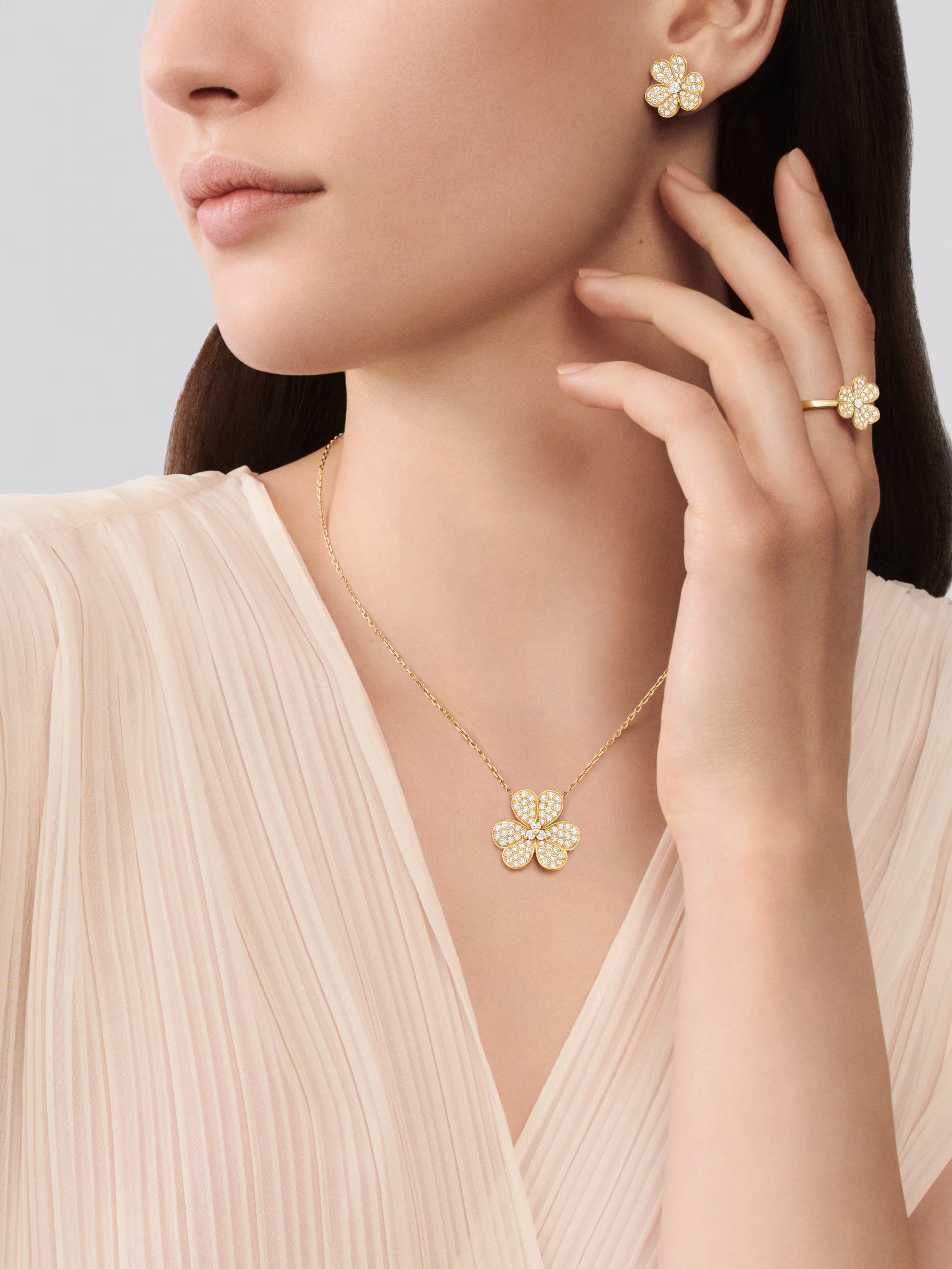 AV Fleur de lumière earrings