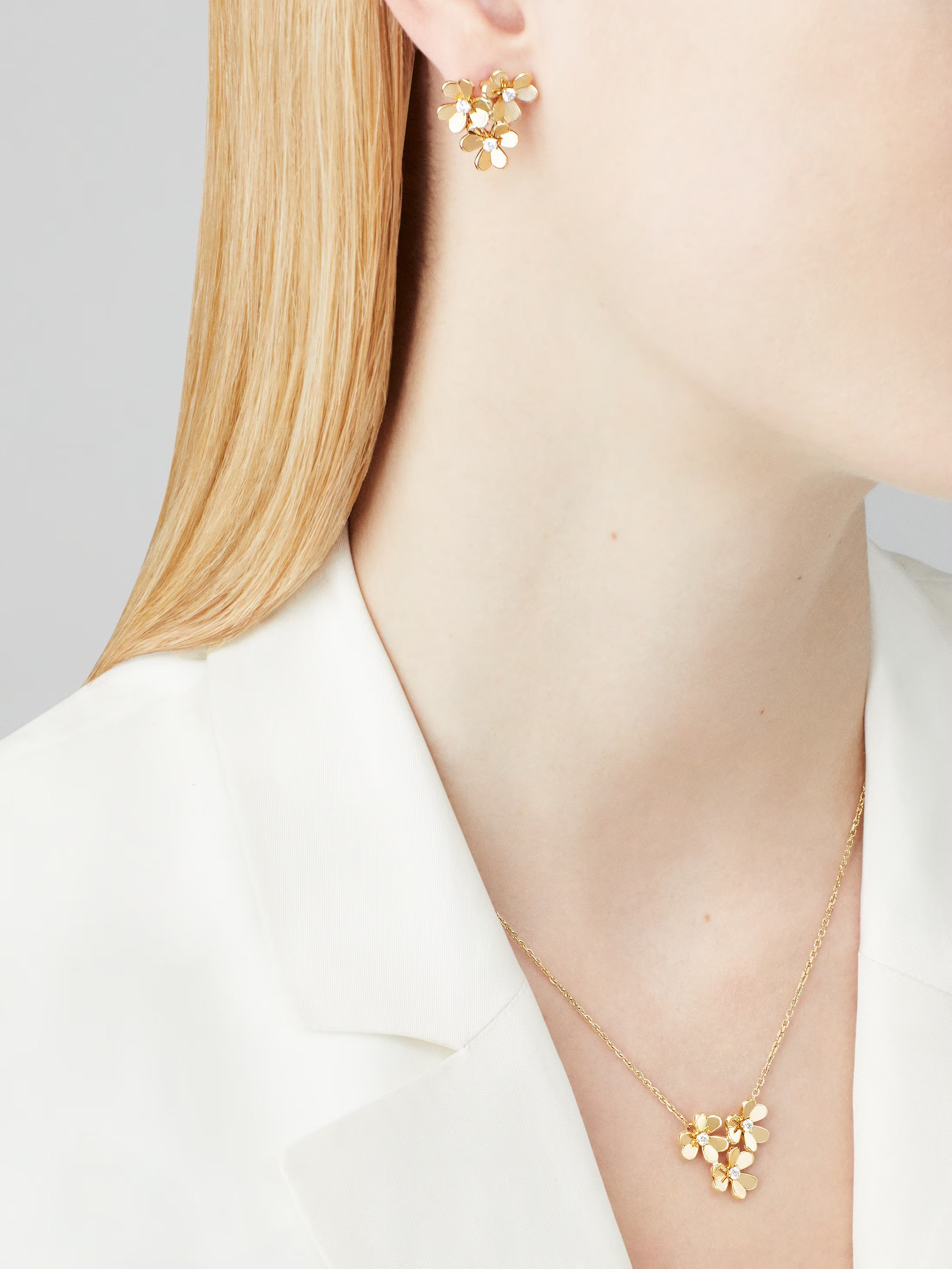 AV Fleur de Lumière Necklace - 3 Flowers, mini model
