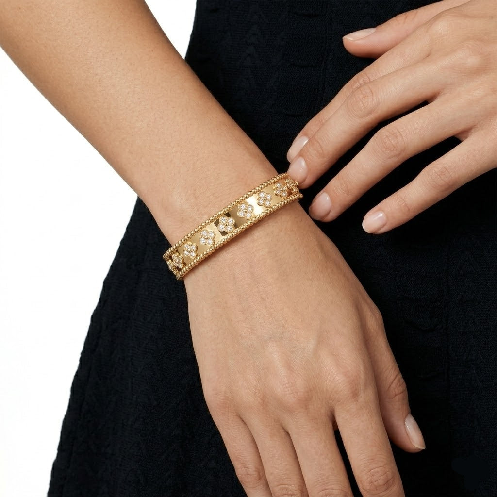 AV Mille four leaf clover bracelet, Medium (Rose Gold)