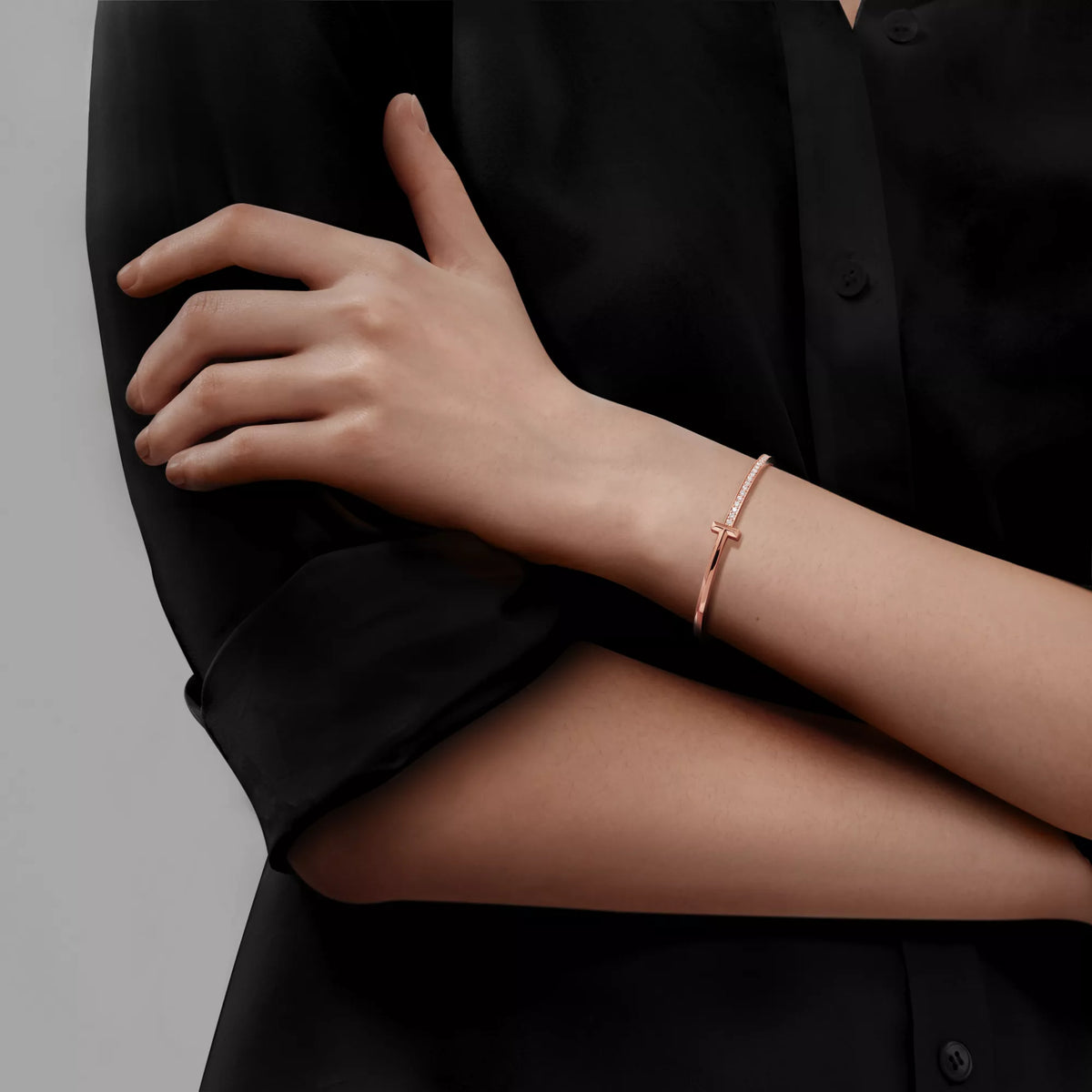 AV T Bracelet - T1 Narrow Half Pavé Bangle in Rose Gold