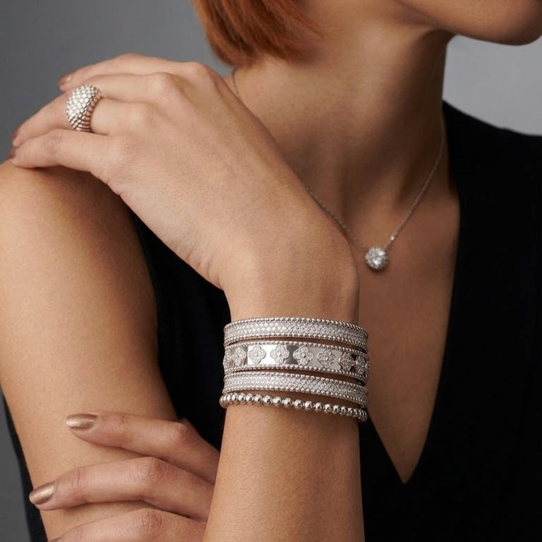 AV Mille four leaf clover bracelet, Medium (White gold)