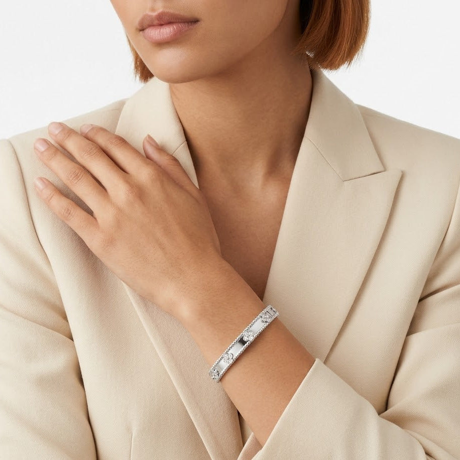 AV Mille four leaf clover bracelet, small (White gold)
