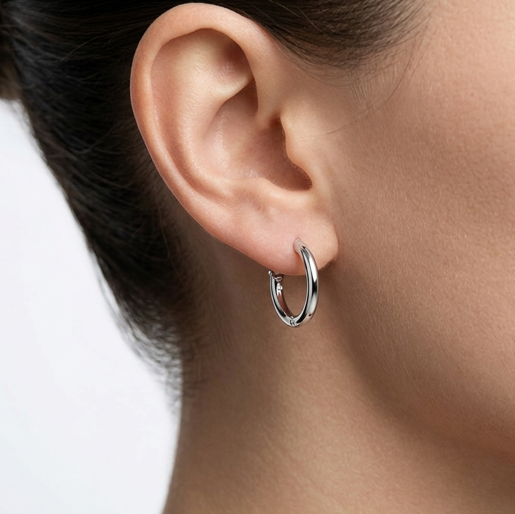 AV Linéa Clou Hoop Earrings – Small Model (White Gold)