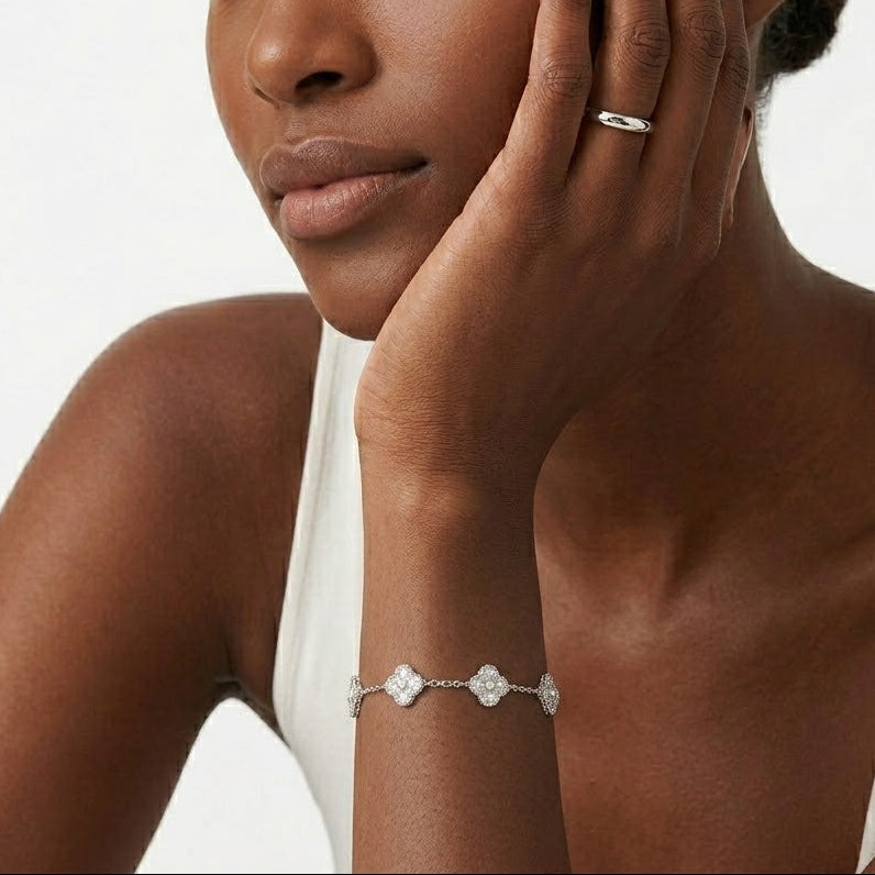 AV Sweet four leaf clover bracelet, 6 motifs