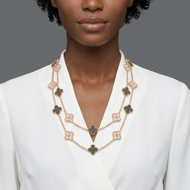 AV four leaf clover necklace, 20 motifs