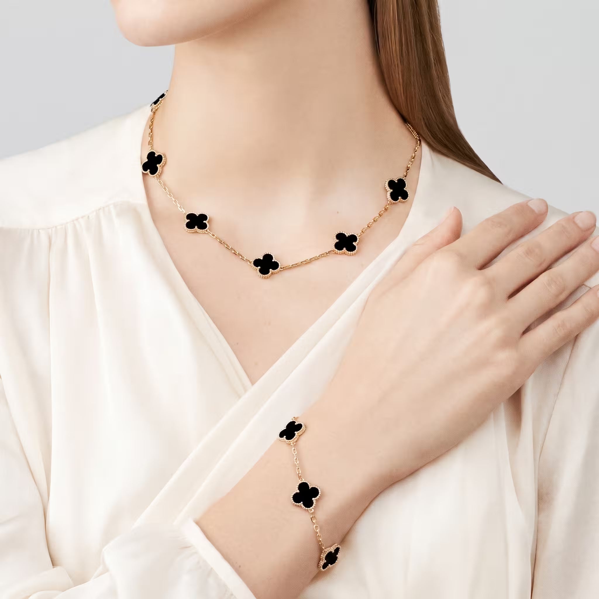 AV four leaf clover bracelet