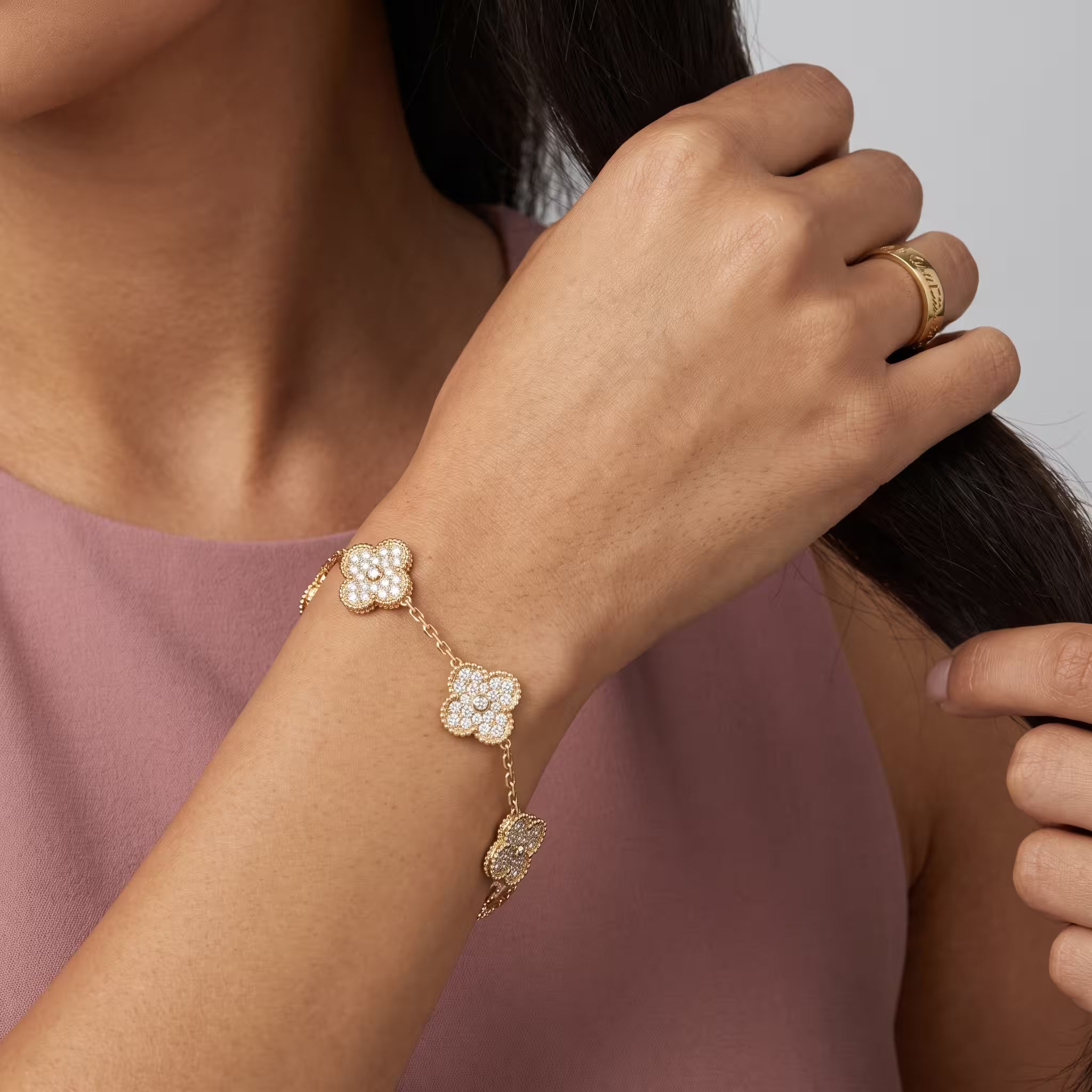 AV four leaf clover bracelet